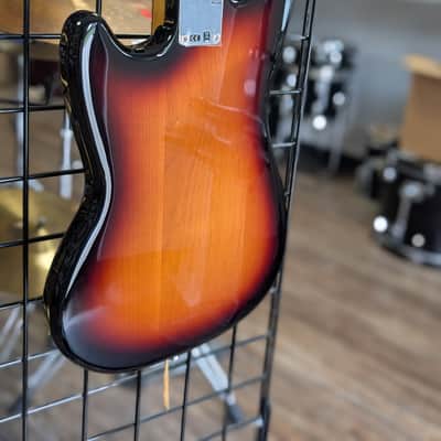 Fender Vintera ’60s Mustang 3-Color Sunburst – 2021 NOS w/ Deluxe Gig Bag image 8