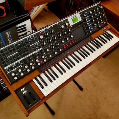 MUST SEE!!! MOOG MINIMOOG VOYAGER XL 40th ANNIVERSARY IN NEAR-MINT CONDITION! image 9