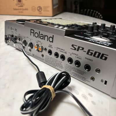 Roland SP-606 Sampler 2000s - Black image 2