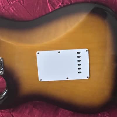 Fender American Vintage '56 Stratocaster 2010s - Sunburst image 8
