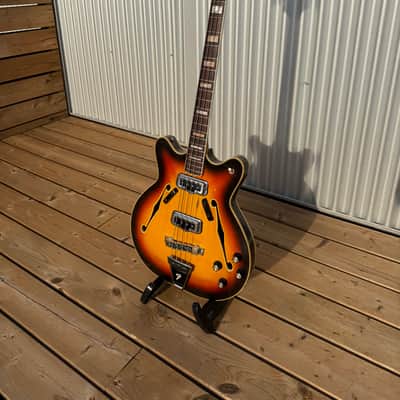 Fender Coronado Bass II 1967 - 1969 Sunburst image 3
