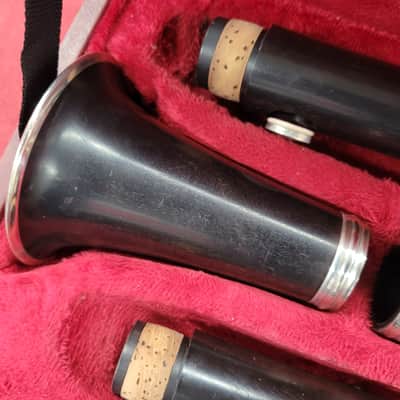 Buffet Crampon E11 Intermediate Bb Clarinet - Black image 11