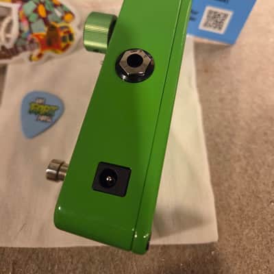 Fart Pedal The Fart Pedal MonoNeon Edition 2022 - Green Graphic image 3