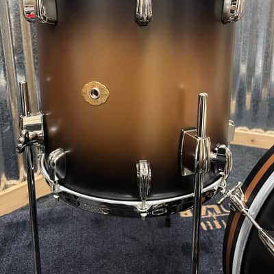 Slingerland Radio King 3-Piece Shell Pack SLKTLSK20N03BQ372 2025 to present - Black and Gold Lacquer image 3