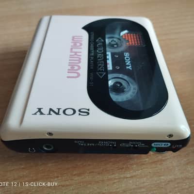 Sony Walkman Cassette player WM 51 pink Working, video test image 4