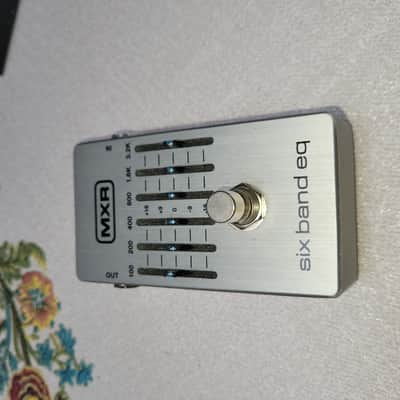 MXR M109S Six Band EQ 2016 - Present - Silver image 2