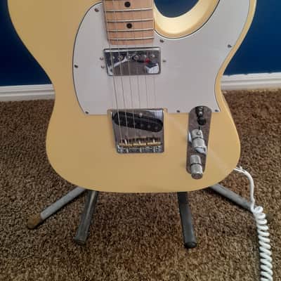 Fender American Performer Telecaster Hum with Maple Fretboard 2018 - Present - Vintage White image 4