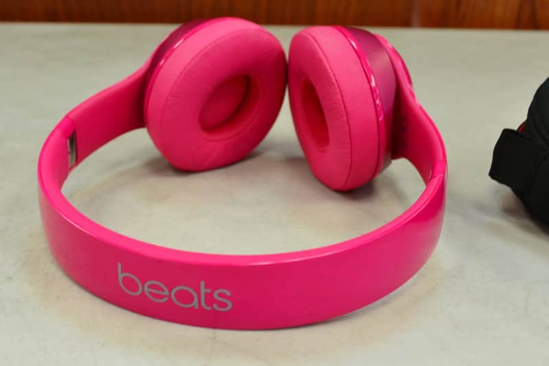 Beats Solo 2 Wired On-Ear Headphones (Pink) | Reverb