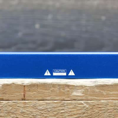 Strymon Zuma R300 High Current DC Power Supply 5-Isolated Output Pedal Power image 6