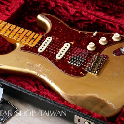 2021 Fender Custom Shop 1969 Stratocaster Heavy Relic HSS-Aztec Gold. image 2