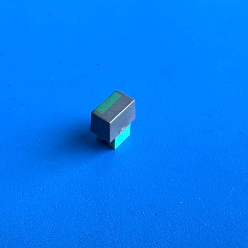 YAMAHA PSR-40 Keyboard Part: Push Button Cover Cap GRAY/GREEN [2PCS] image 1