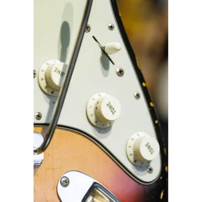 1964 Fender Stratocaster sunburst image 15