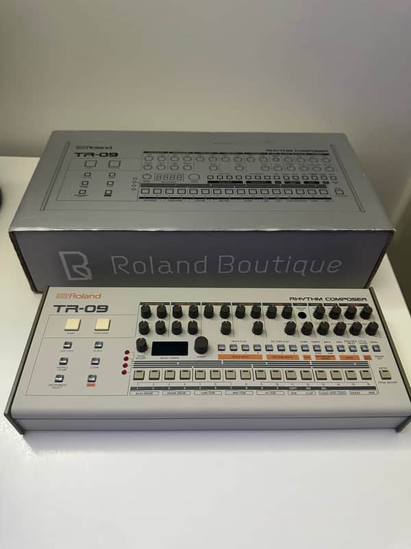 Roland Boutique TR-09 Rhythm Composer image 1
