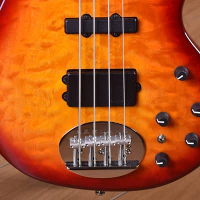 Lakland Skyline 44-02 Deluxe Cherry Sunburst image 5