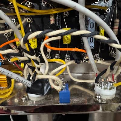 Deluxe 5E3 CLONE with Clean and Protection Mods Narrow Panel 15-Watt 1x12" Guitar Combo image 9
