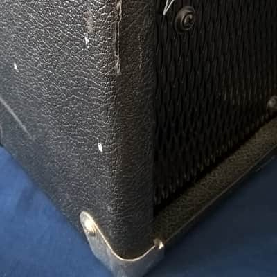 Fender Frontman 38 Watt PR 241 Guitar Combo Amplifier -- Excellent Condition image 9
