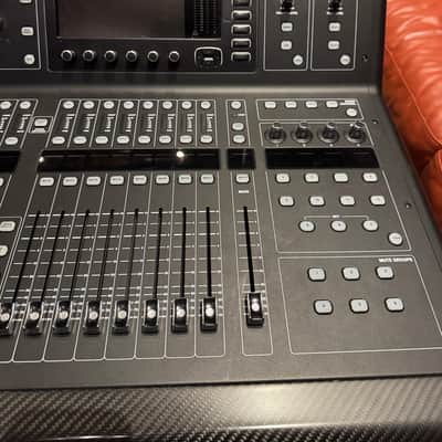 Midas M32 LIVE 40-Channel Digital Console 2014 - Present - Black image 2