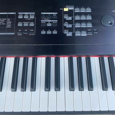 Yamaha S08 88 Key Synthesizer image 4