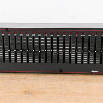 Peavey QF 131 31-Band Graphic Equalizer CG0145Y image 3