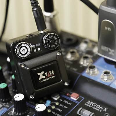 Xvive U4R Receiver In-Ear Monitor Wireless System image 5