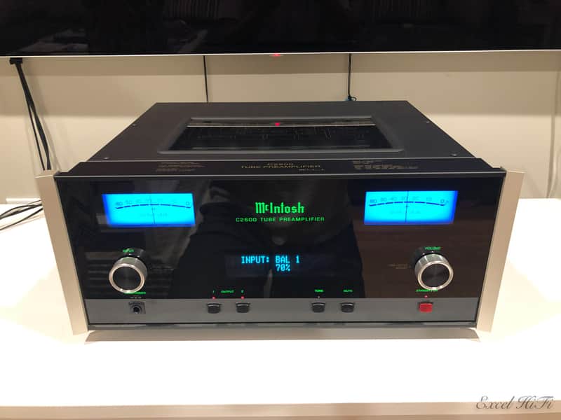 McIntosh C2600 2-Channel Tube Preamplifier with Phono Stage image 1