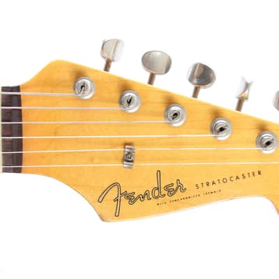 2004 Fender Stratocaster '62 Reissue sunburst image 5