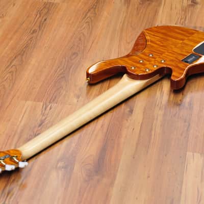 Yamaha TRB JP2 John Patitucci - Amber image 15