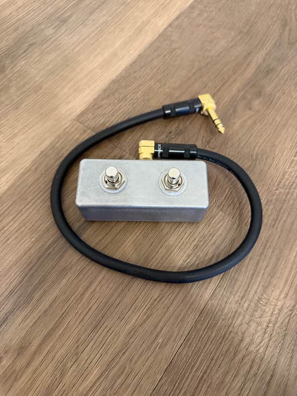 Unbranded External 2-button TRS click-less foot switch image 1
