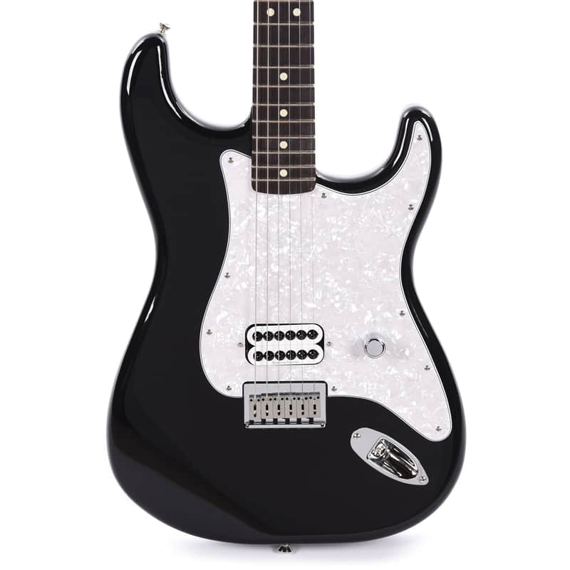 Fender Artist Limited Edition Tom DeLonge Stratocaster Black (Serial #MX23054109)