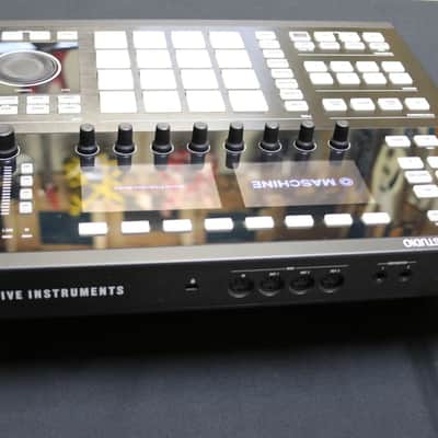 Native Instruments Maschine Studio 2010s - Black image 2