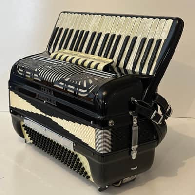 Italo American Polytone Single Tone Chamber Full-size Piano Accordion 2+1 LMH image 5