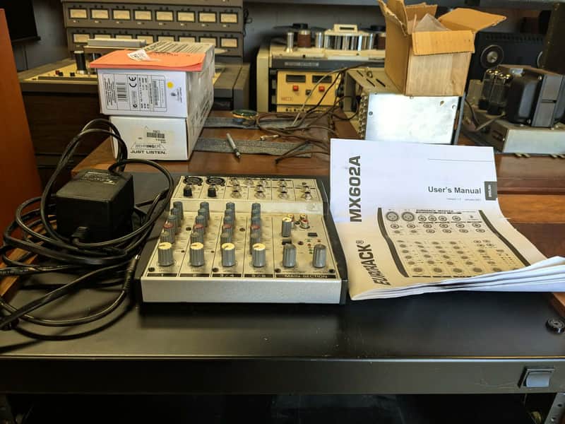 Behringer Eurorack MX 602A Mixer image 1