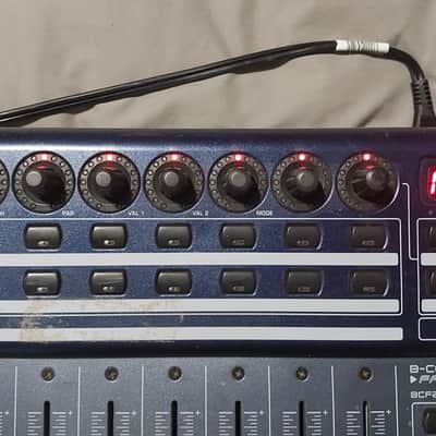 BCF2000 Total-Recall USB/MIDI Controller with 8 Motorized Faders image 2