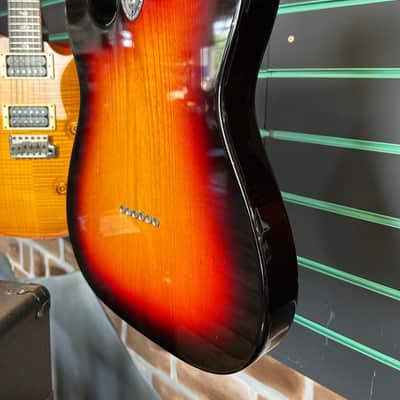 Fender FSR American Vintage '72 Tele Thinline 3-Colour Sunburst 2014 Electric Guitar image 15