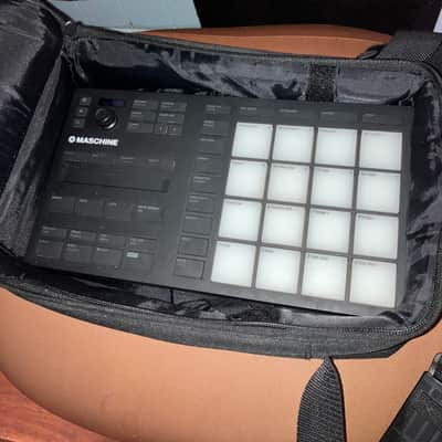 Native Instruments Maschine Mikro MKIII 2017 - Black image 1