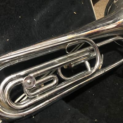 Getzen Titlest Baritone (?) Bugle - Has one piston valve and one rotary valve trigger image 2