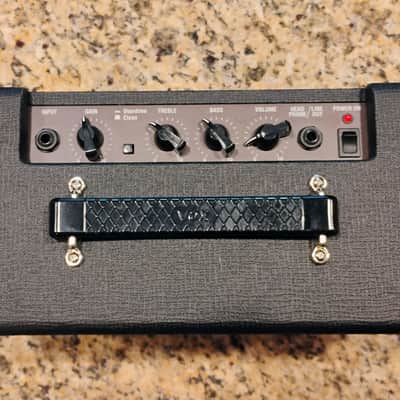 Vox Pathfinder 10 10-Watt 1x6.5" Guitar Practice Amp 2002 - Present - Black image 2