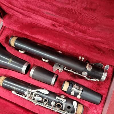 Buffet Crampon E11 Intermediate Bb Clarinet - Black image 10