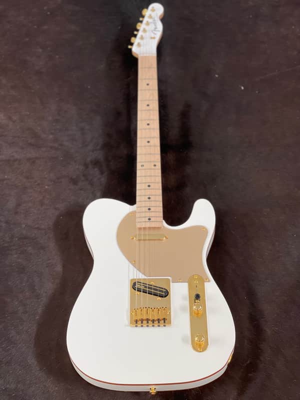 Fender Japan Telecaster Haruna Signature 2020 White / Gold | Reverb