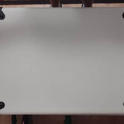 EVH 5150 III 30-Watt 16ohm 1x12" Guitar Speaker Cabinet - Ivory image 7