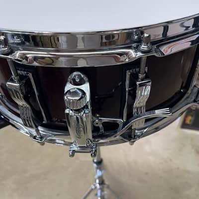 Ludwig LS401 Classic Maple 5x14" 10-Lug Snare Drum - STORE DISPLAY - OM- Mahogany Stain image 5