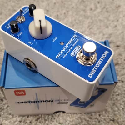 Monoprice Distortion Pedal  Blue/white image 1