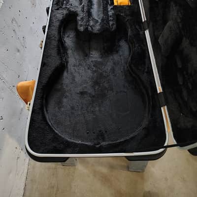 Ernie Ball Music Man Classic Stingray 4 2011 - Gloss Piano Black image 9