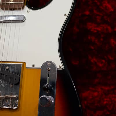 Fender Custom Shop '60 Reissue Telecaster Relic NAMM 2018 Custom Built 3 Tone Sunburst Limited Edition image 7