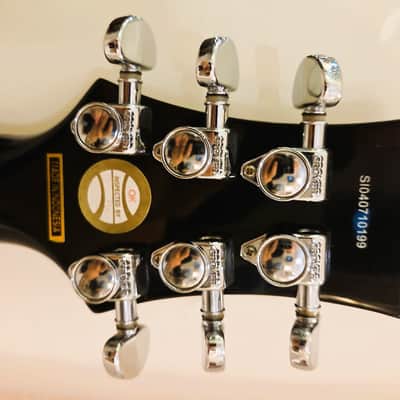 Silvertone SPN-5 Electric Guitar with Gig Bag image 11