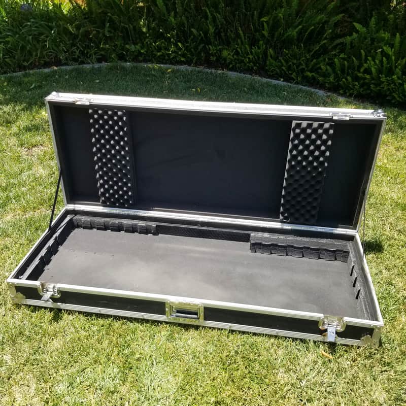 Roadrunner Flight Case 88 Key Keyboard + Synth Road Coffin Case with Casters image 1