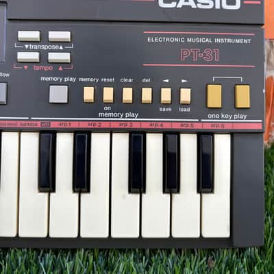 Casio PT-31 31-Key Mini Synthesizer 1980s - Black Bild 5