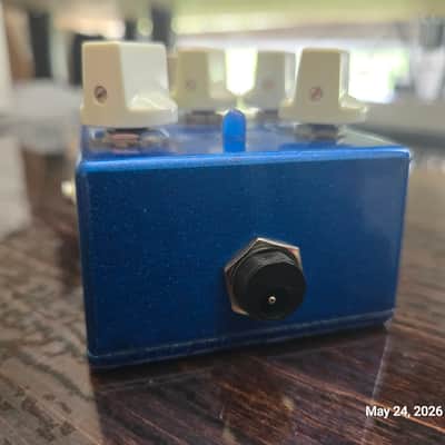 Wampler Ego Compressor V1 (Large Logo) 2010s - Blue image 3