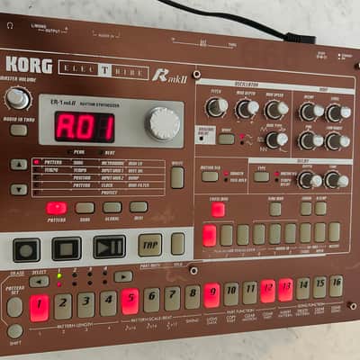 Korg Electribe-R MkII ER-1 MkII Rhythm Synthesizer 2000s - Red