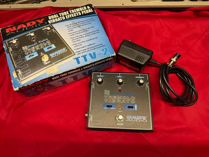Nady Dual Tube Tremolo Vibrato